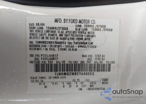 2005 Lincoln Town Car Signature Limited from USA, damaged, VIN 1LNHM82W85Y608053